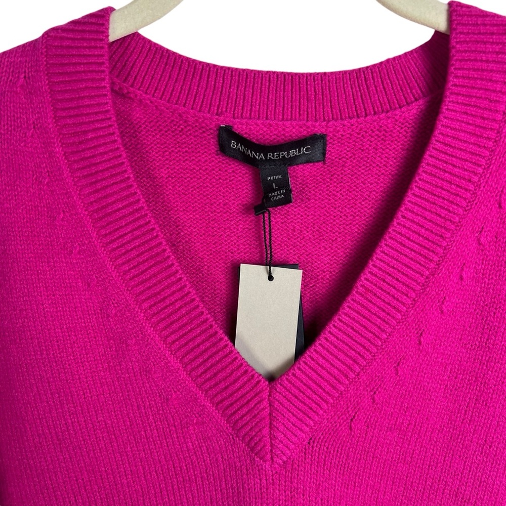 Banana Republic Factory Perfectly Soft V-Neck Sweater Berry Pink Size Petite L - Picture 7 of 14